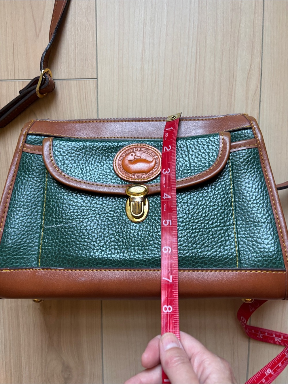 Dooney & Bourke Green and Tan Leather Satchel Shoulder crossbody Bag - Picture 14 of 15